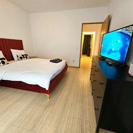 Color Apartments Corneliu Coposu No3 Bucharest Luaran gambar