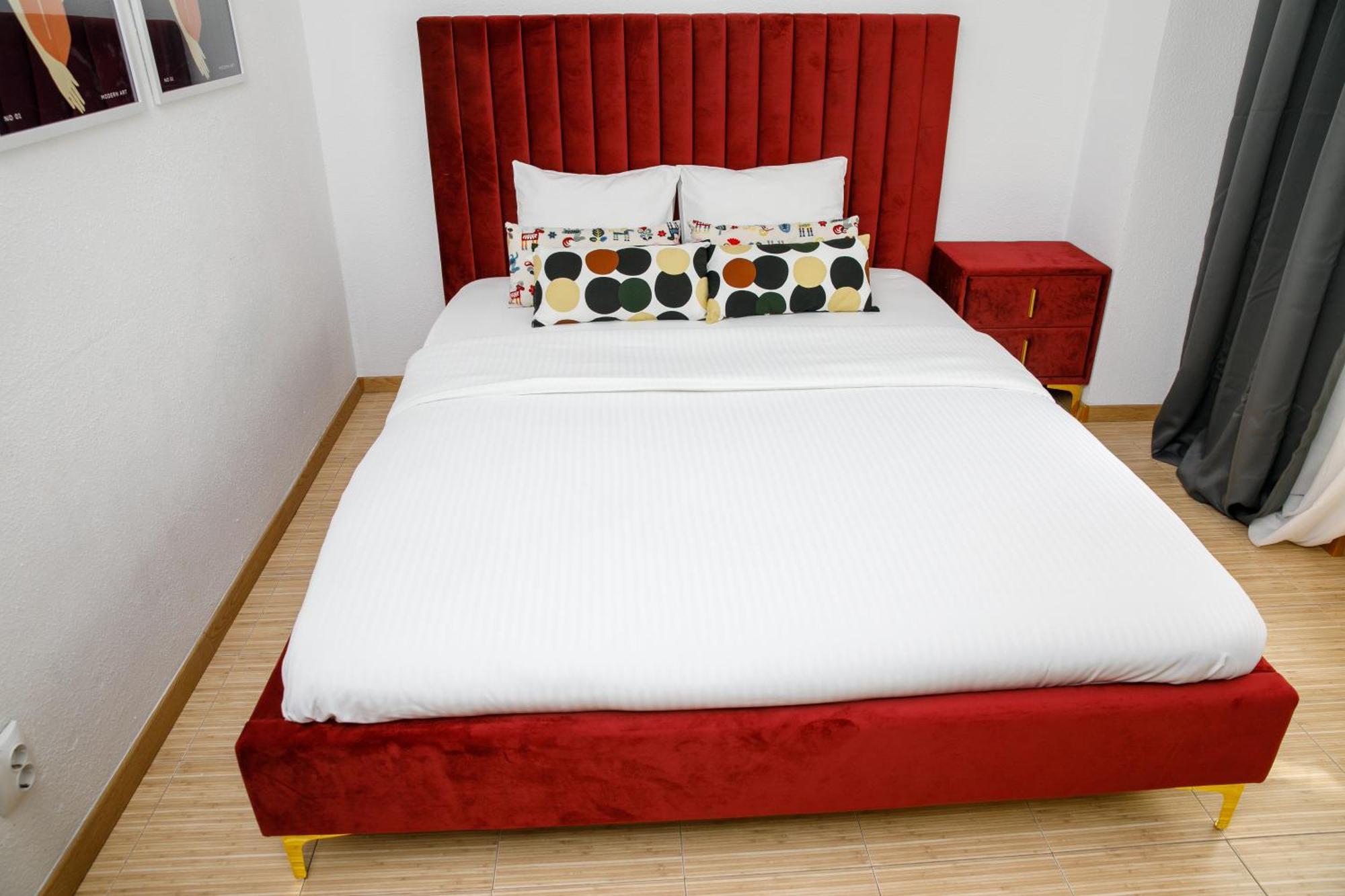 Color Apartments Corneliu Coposu No3 Bucharest Luaran gambar