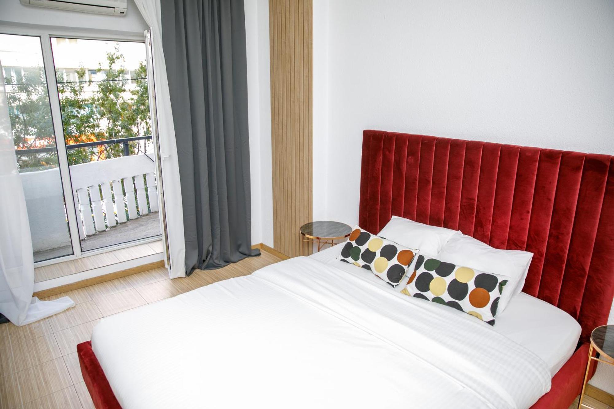 Color Apartments Corneliu Coposu No3 Bucharest Luaran gambar