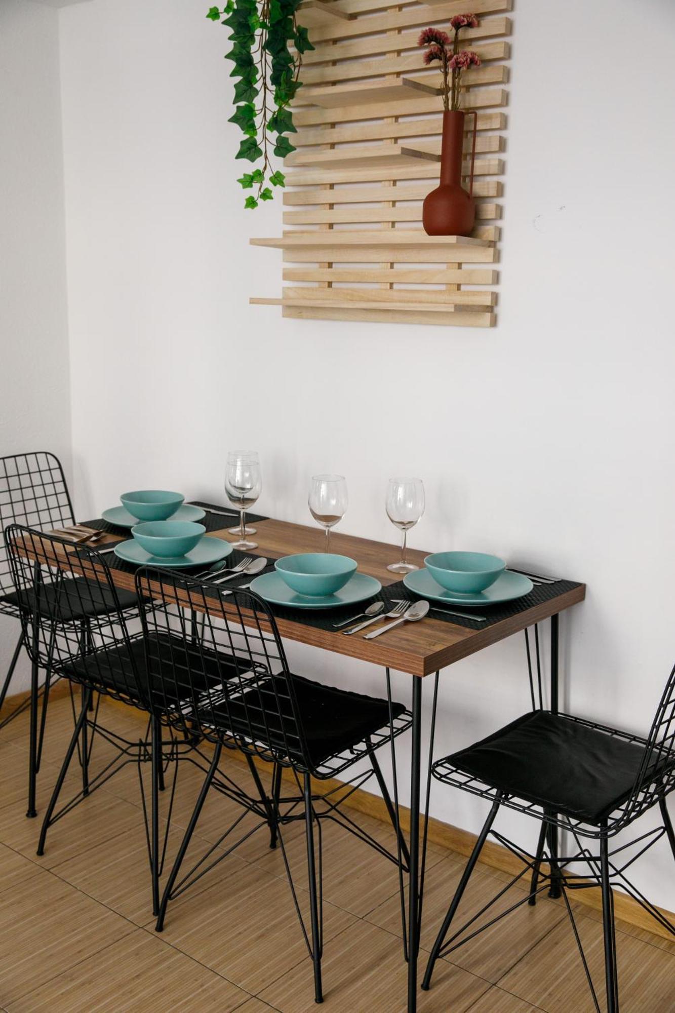 Color Apartments Corneliu Coposu No3 Bucharest Luaran gambar
