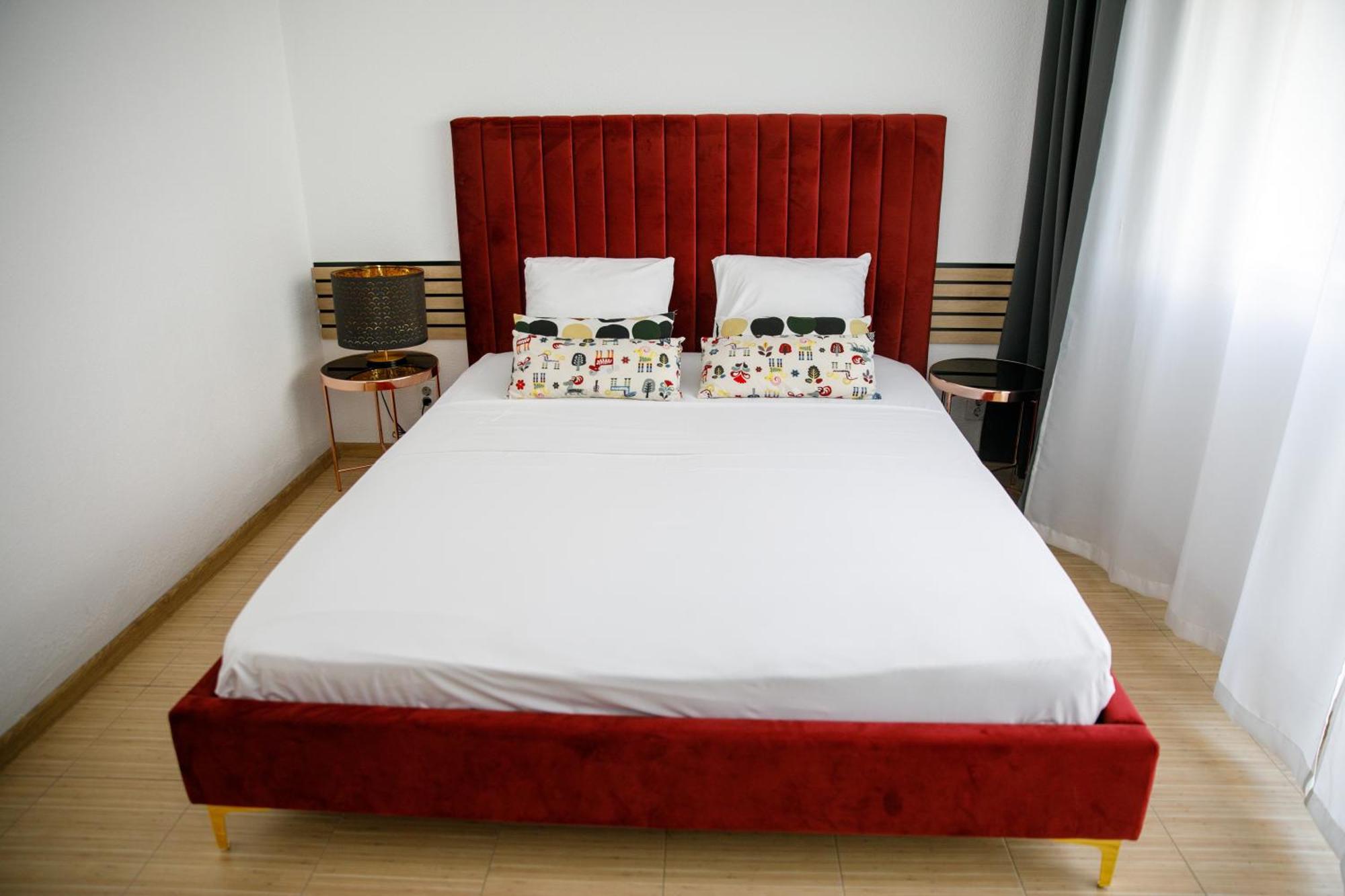 Color Apartments Corneliu Coposu No3 Bucharest Luaran gambar
