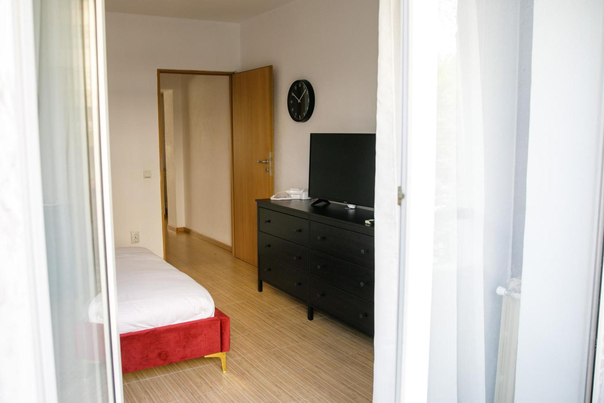 Color Apartments Corneliu Coposu No3 Bucharest Luaran gambar