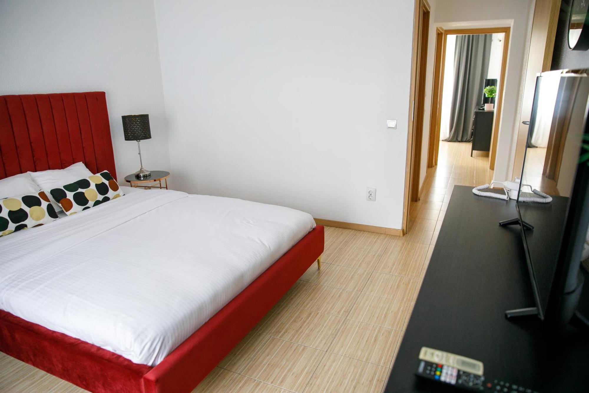 Color Apartments Corneliu Coposu No3 Bucharest Luaran gambar