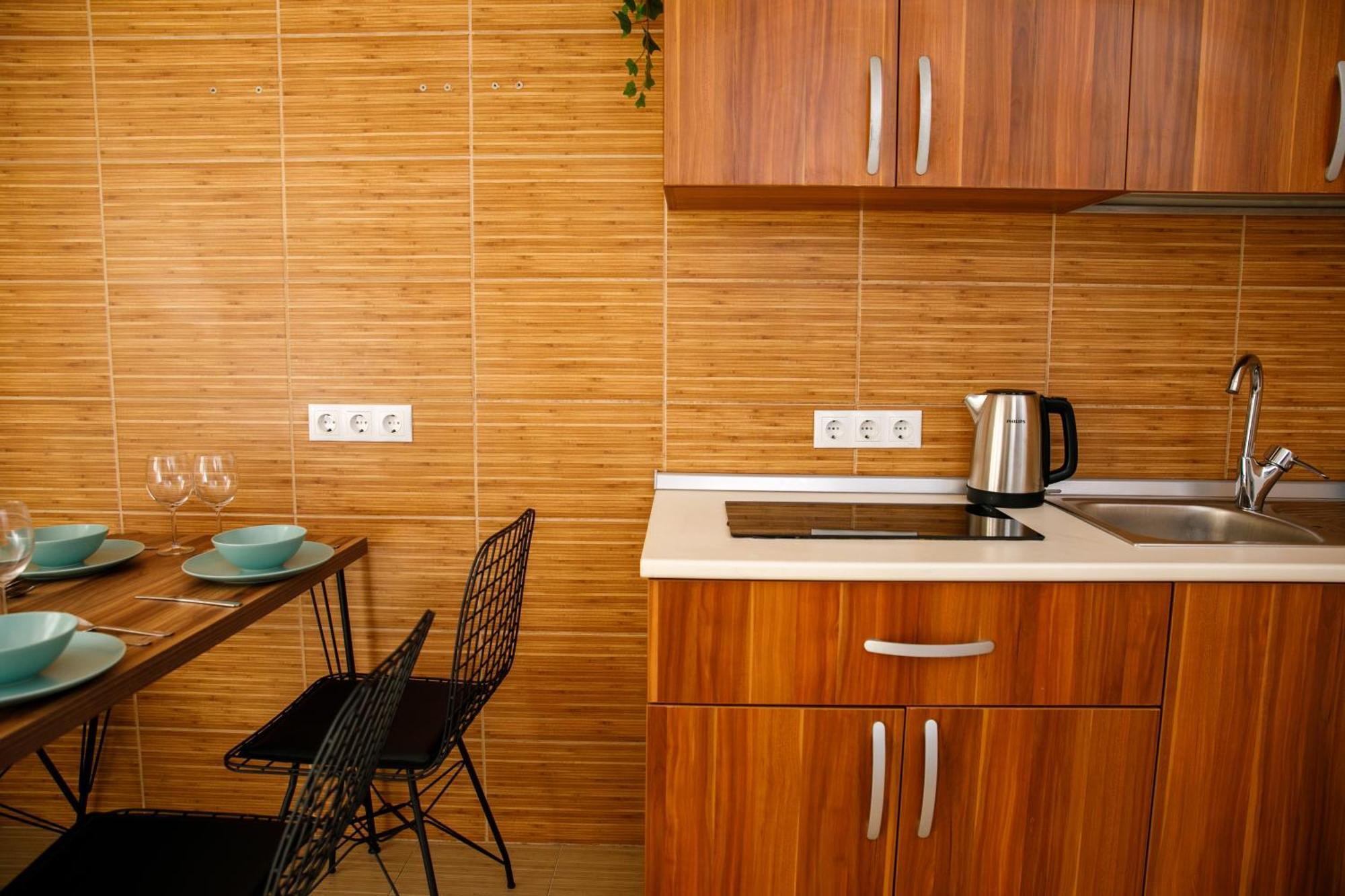 Color Apartments Corneliu Coposu No3 Bucharest Luaran gambar